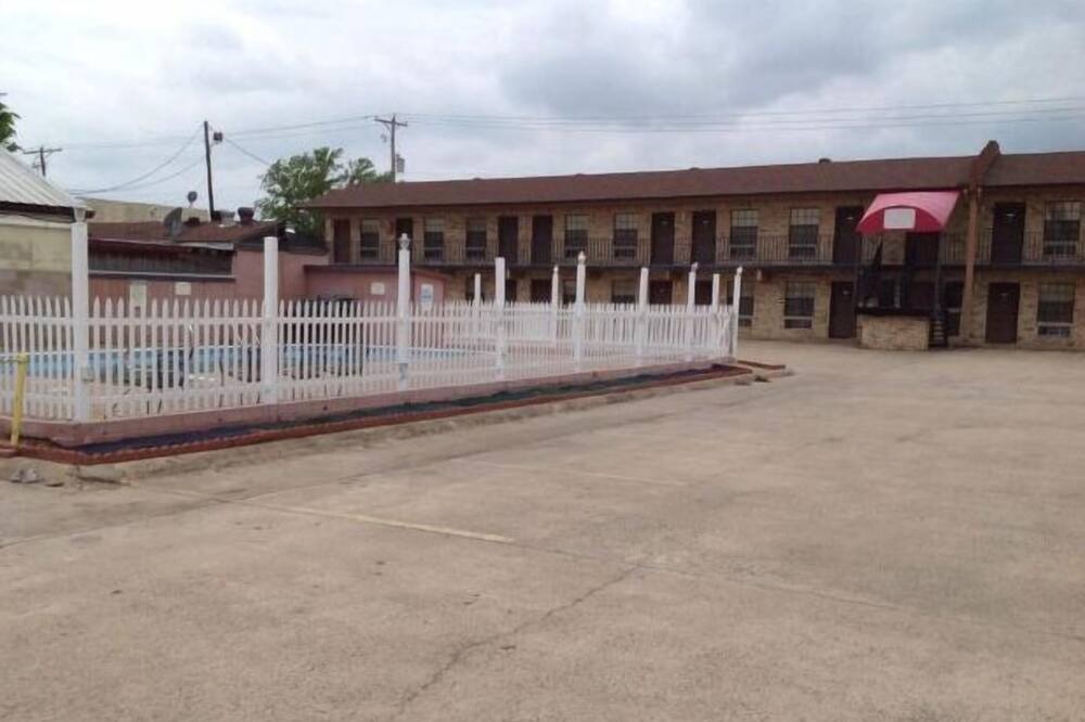 Photo of Outdoor in Dumas