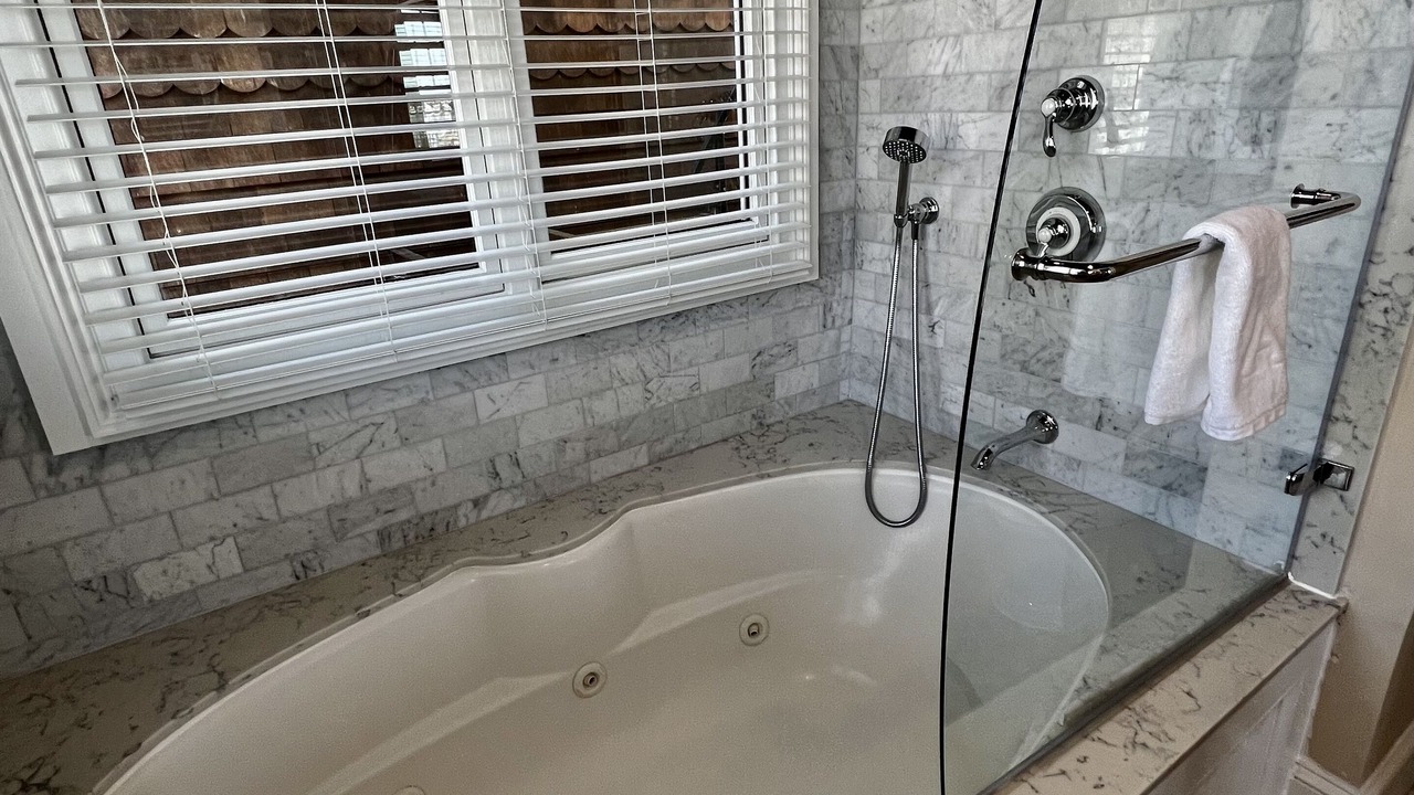 Photo of Bedroom in Newport