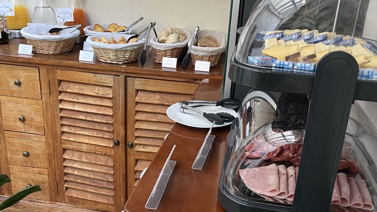 Photo of Others in Comedie