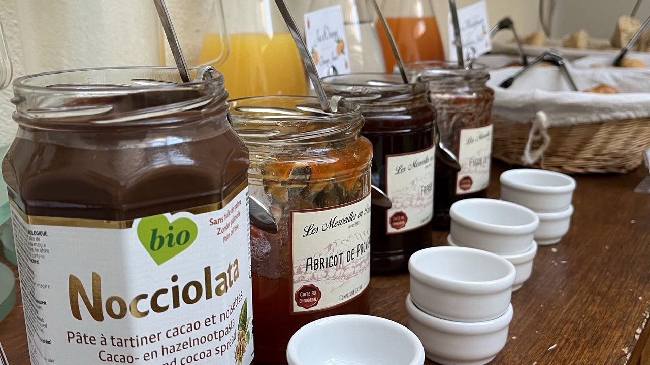 Photo of Others in Comedie