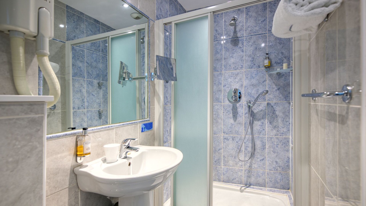 Photo of Bathroom in Comedie