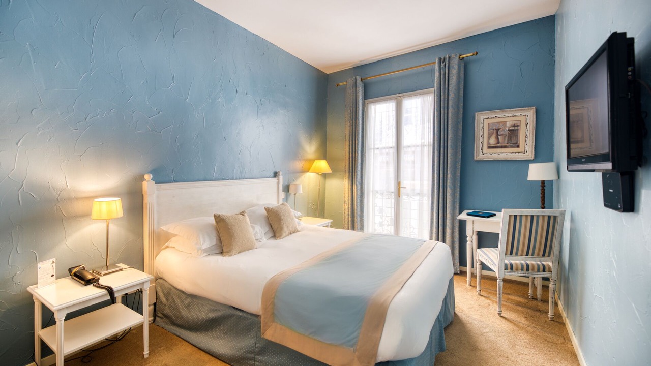 Photo of Bedroom in Comedie