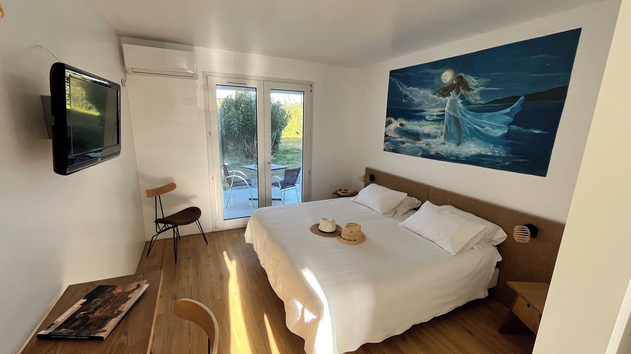 Photo of Bedroom in Aigues-Mortes