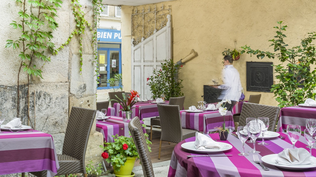 Photo of Others in Montbard