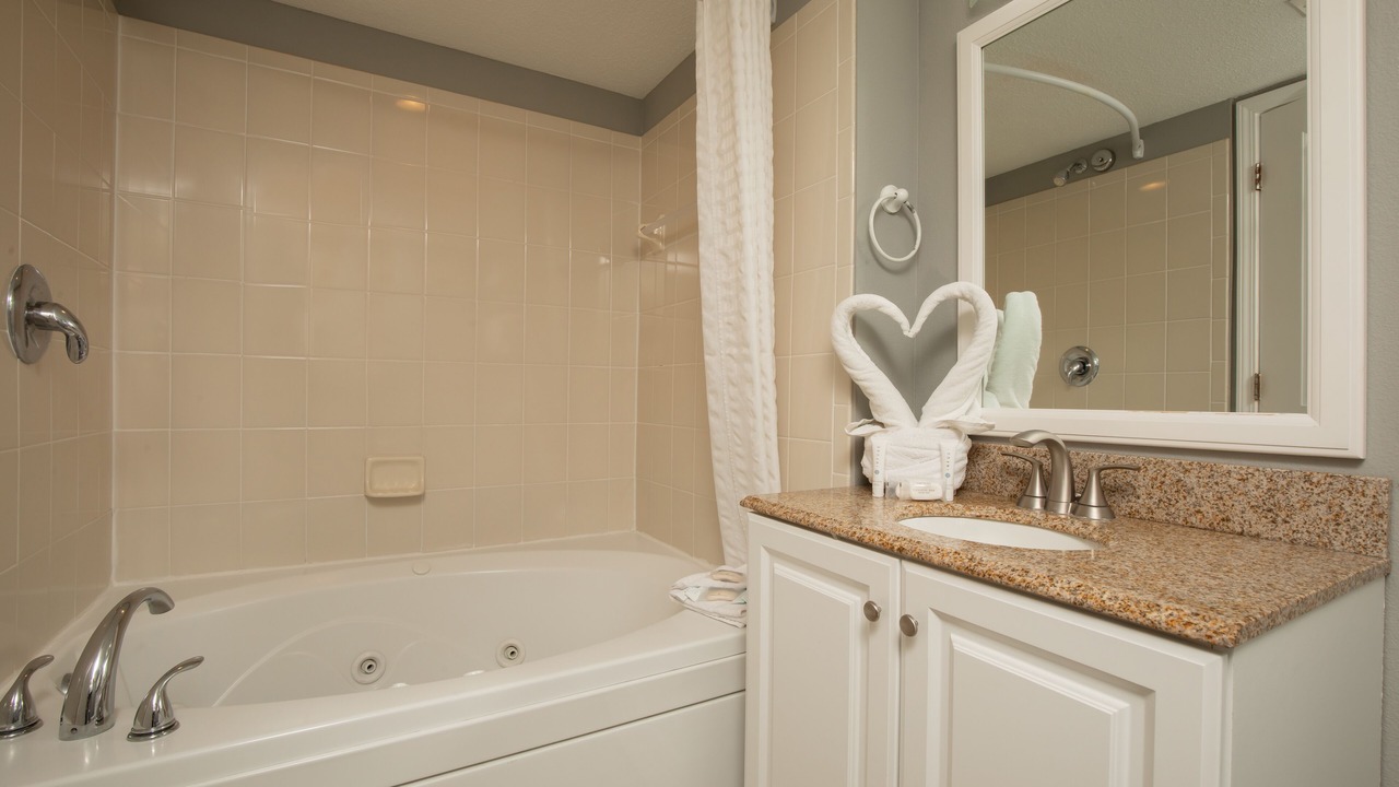 Photo of Bathroom in Ocean Drive