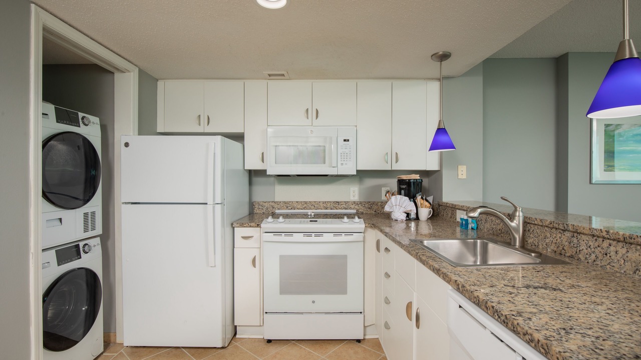 Photo of Kitchen in Ocean Drive