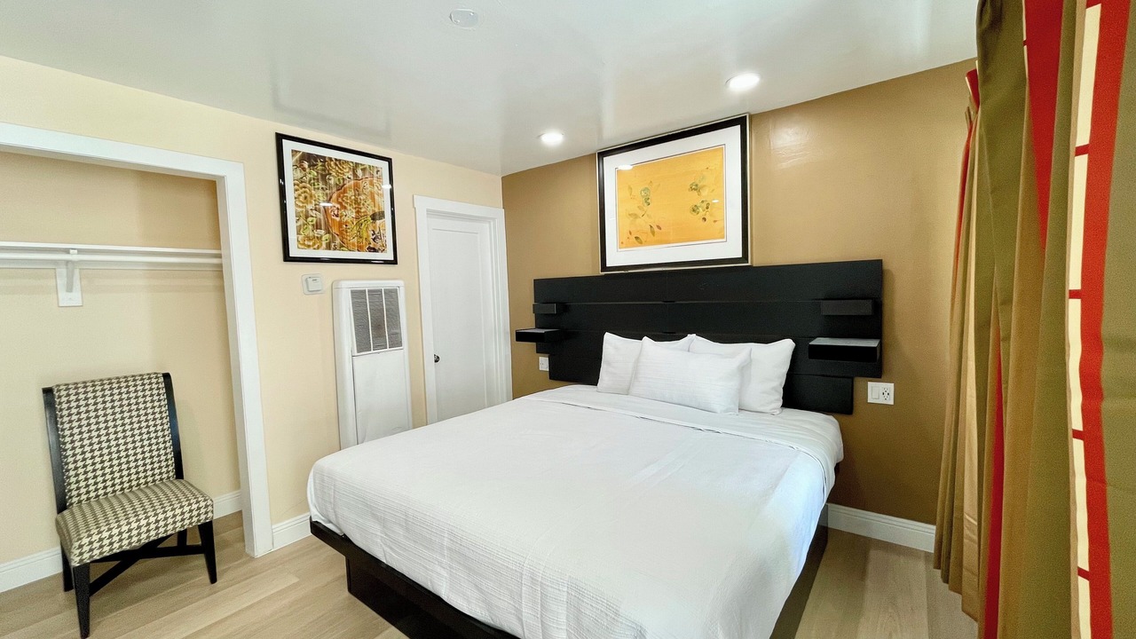 Photo of Others in Outer Sunset