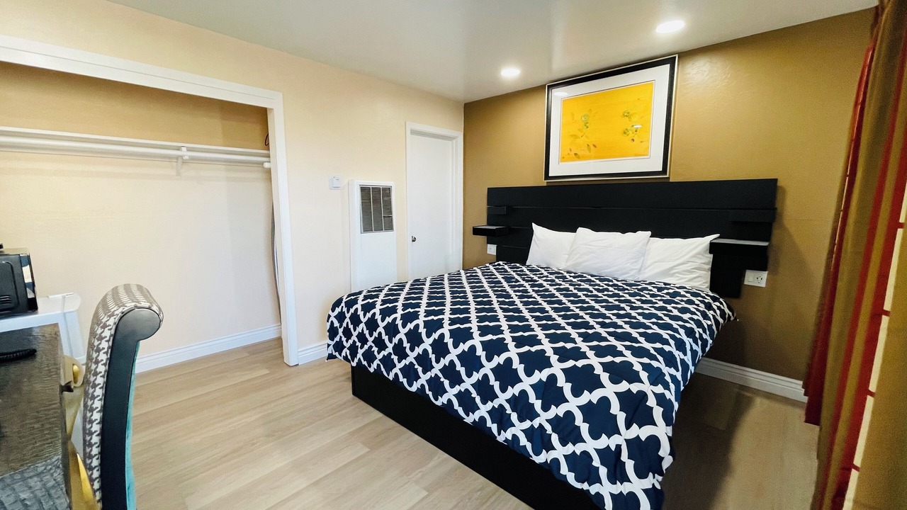 Photo of Others in Outer Sunset