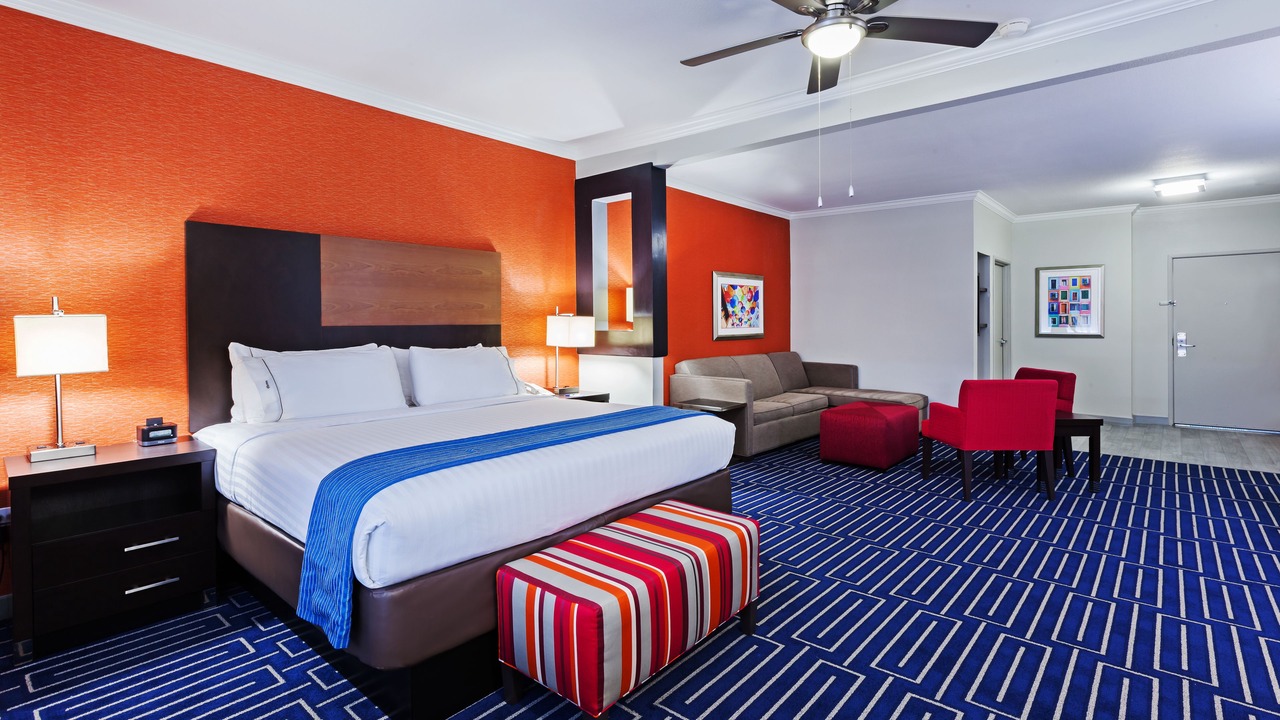Photo of Bedroom in Jacinto City
