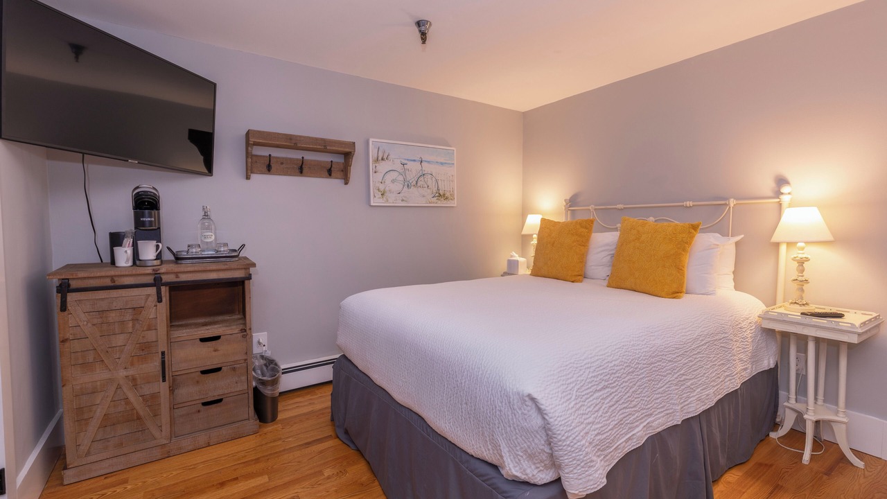 Photo of Bedroom in Yarmouth Port