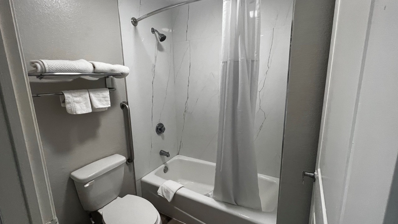 Photo of Others in Mont Belvieu