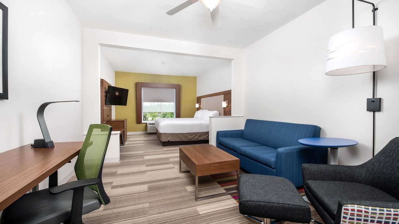 Photo of Bedroom in Conroe