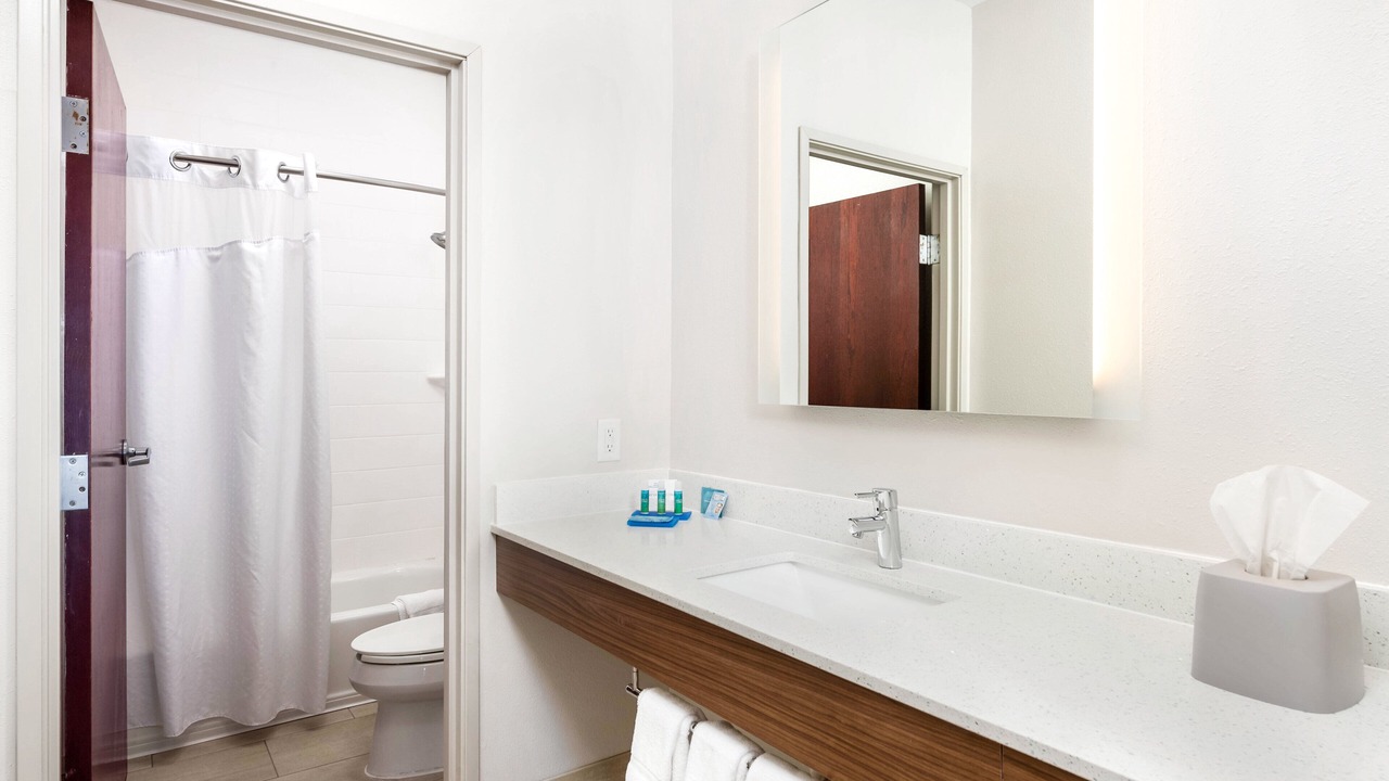 Photo of Bedroom in Conroe