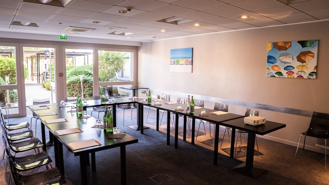 Photo of Others in Carvin