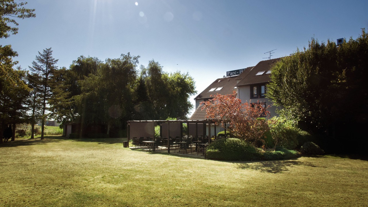 Photo of Outdoor in Carvin