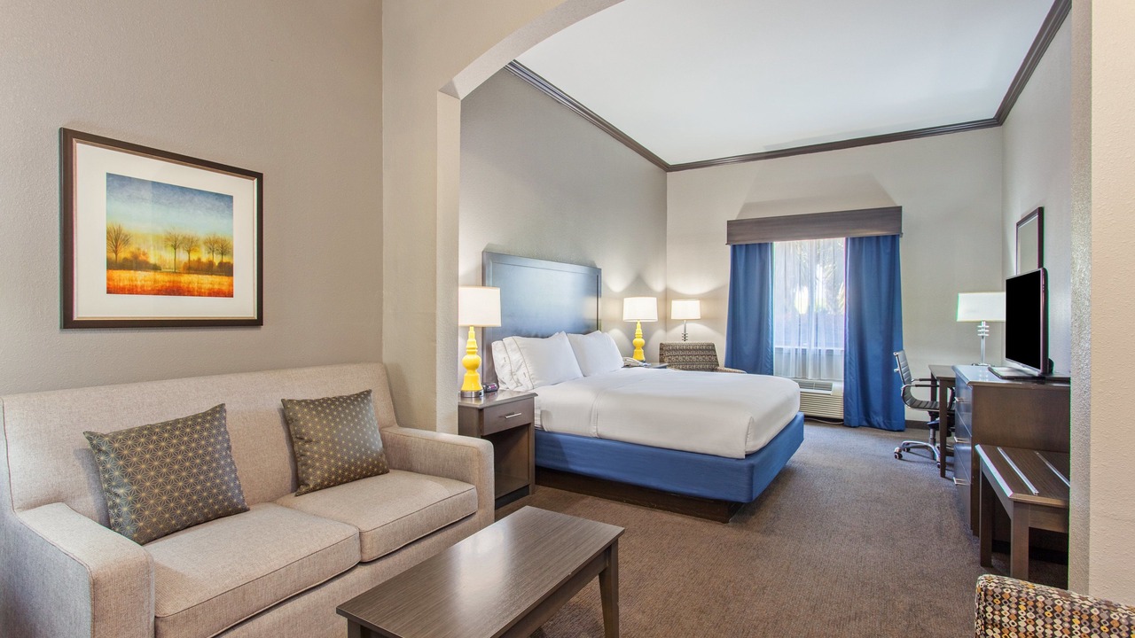 Photo of Livingroom in Wharton