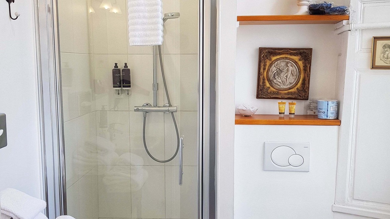 Photo of Bathroom in Amboise