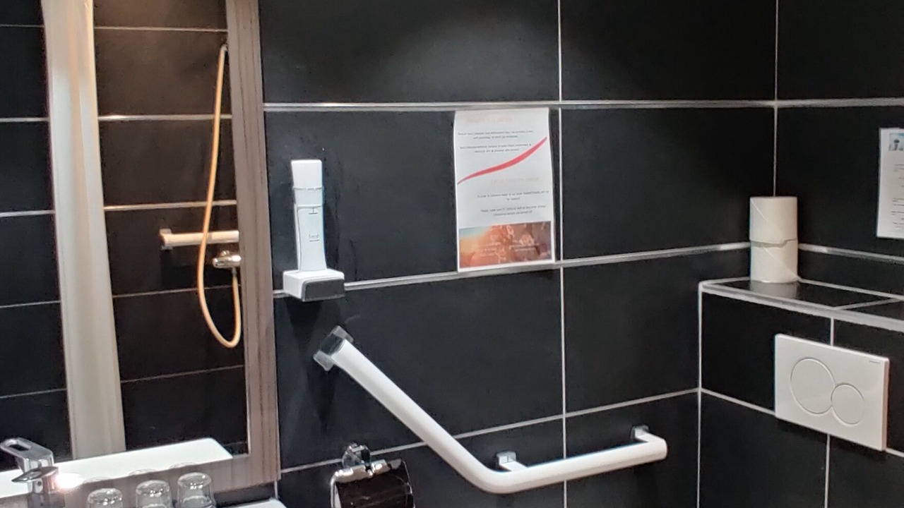 Photo of Bathroom in Folie-Couvrechef