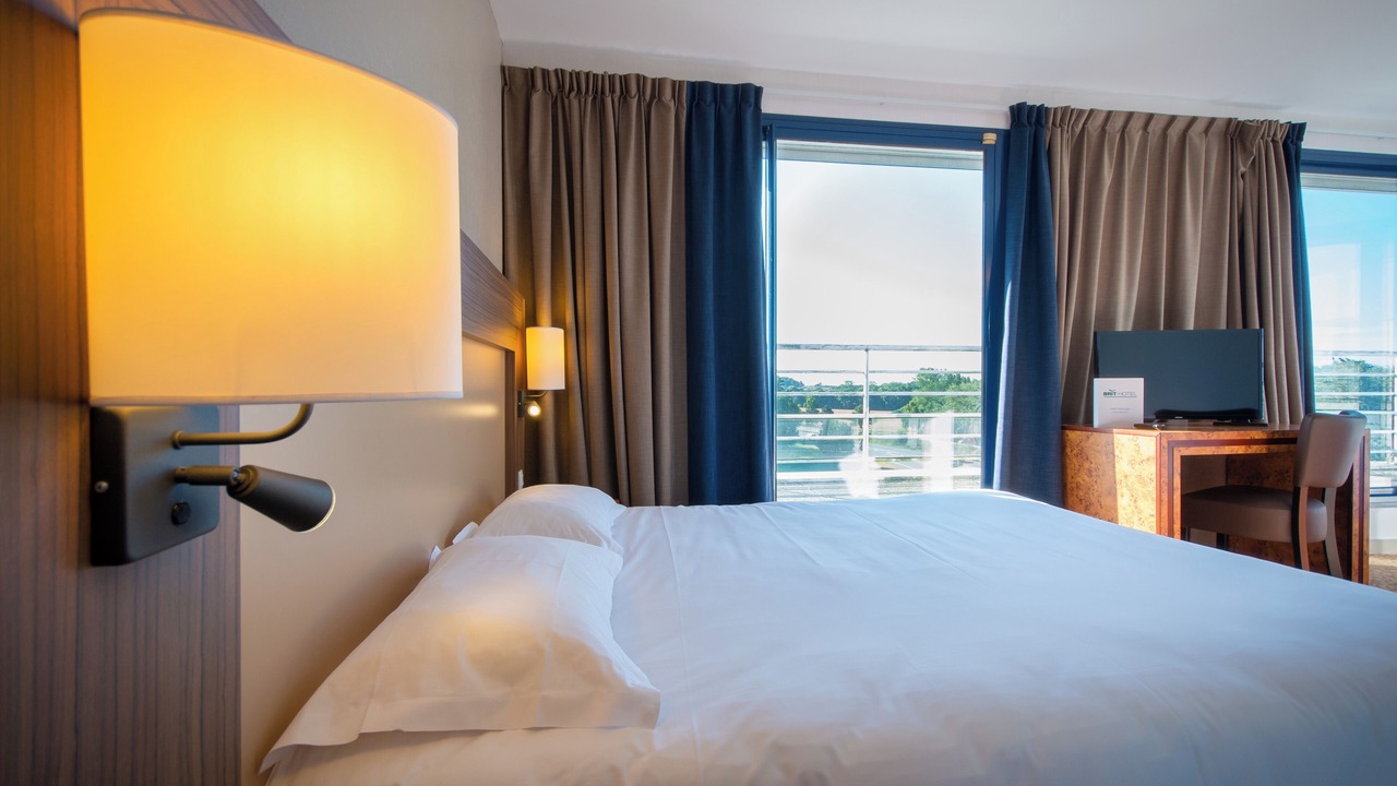 Photo of Bedroom in La Madeleine-Bellevue
