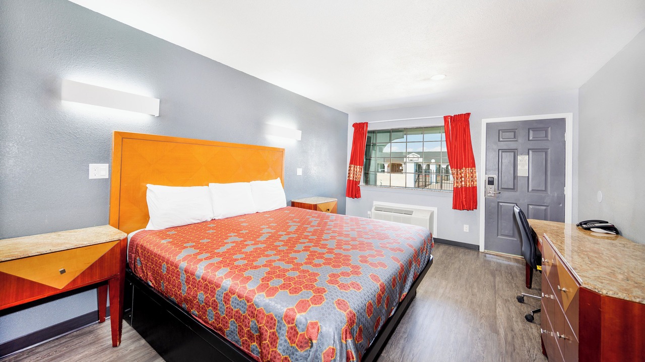 Photo of Bedroom in Hondo