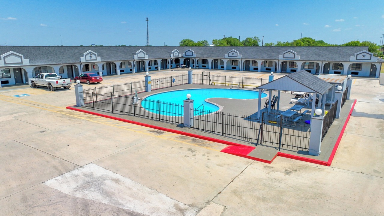 Photo of Outdoor in Hondo