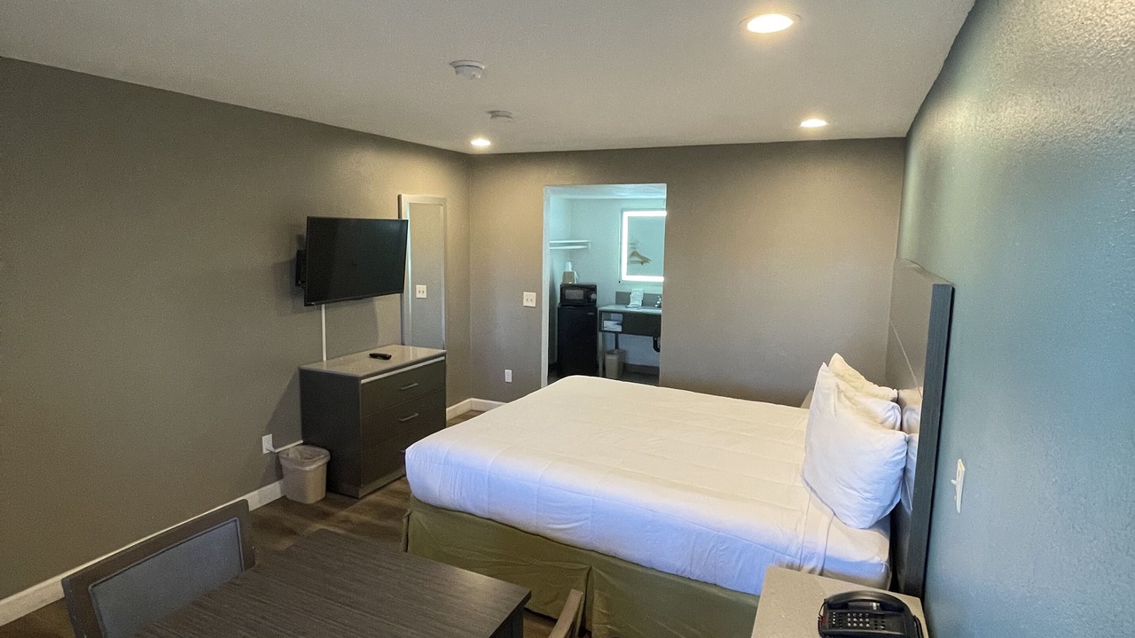 Photo of Bedroom in Lincoln Acres
