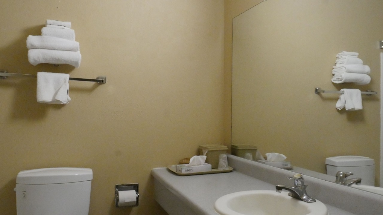 Photo of Bathroom in Winthrop Harbor