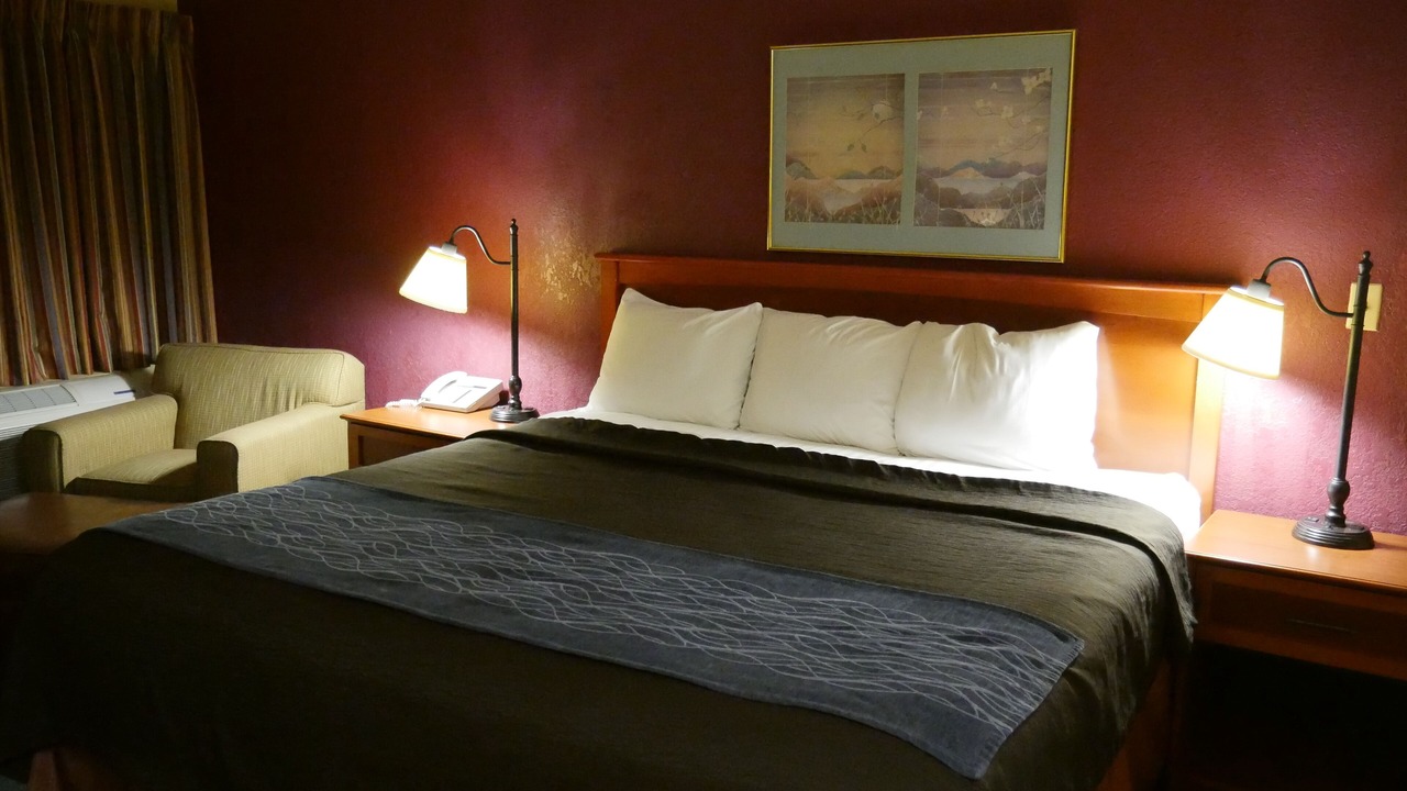Photo of Bedroom in Winthrop Harbor