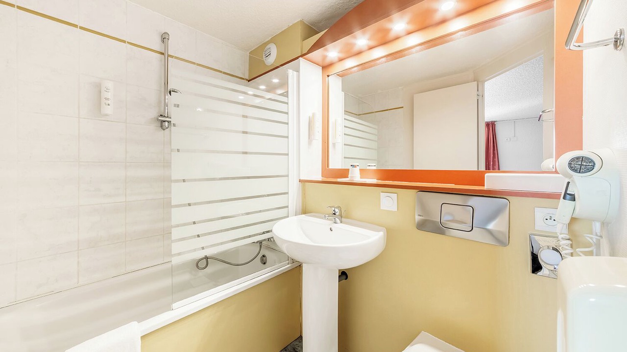 Photo of Others in Montlucon