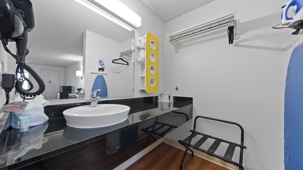 Photo of Bedroom in Clarkston