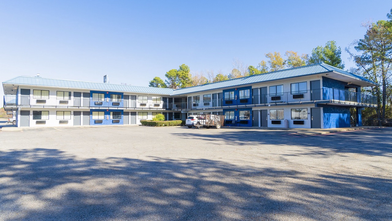 Photo of Outdoor in Marshall