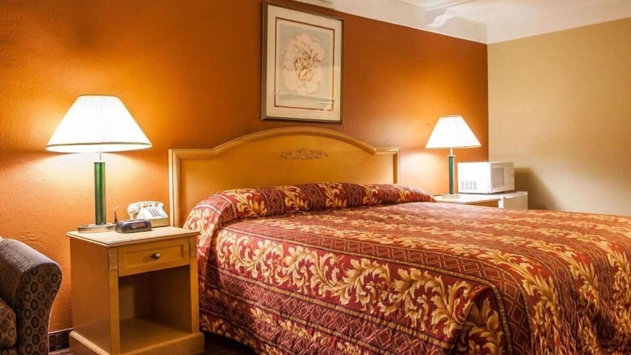 Photo of Bedroom in St. Charles