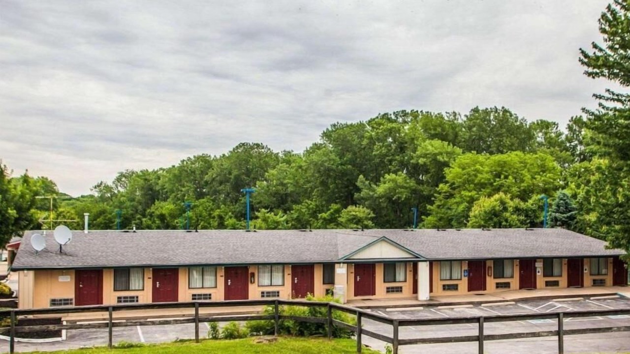Photo of Buildings in St. Charles