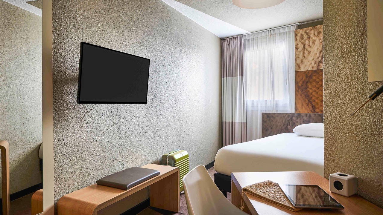 Photo of Bedroom in 13th Arrondissement