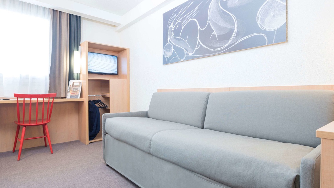 Photo of Bedroom in 13th Arrondissement