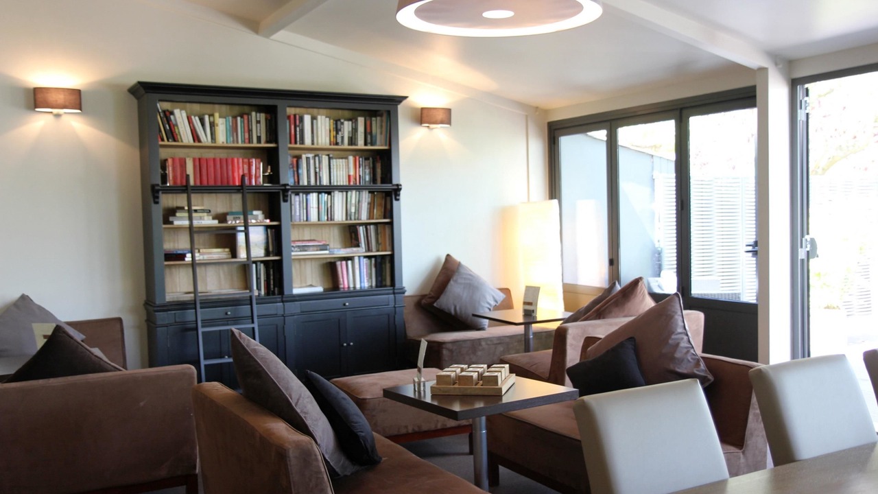 Photo of Others in Buc