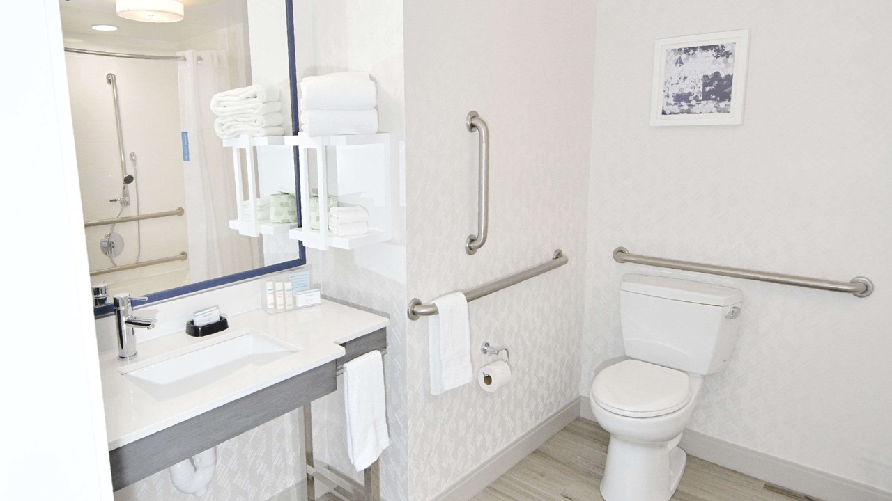 Photo of Bathroom in Auburn