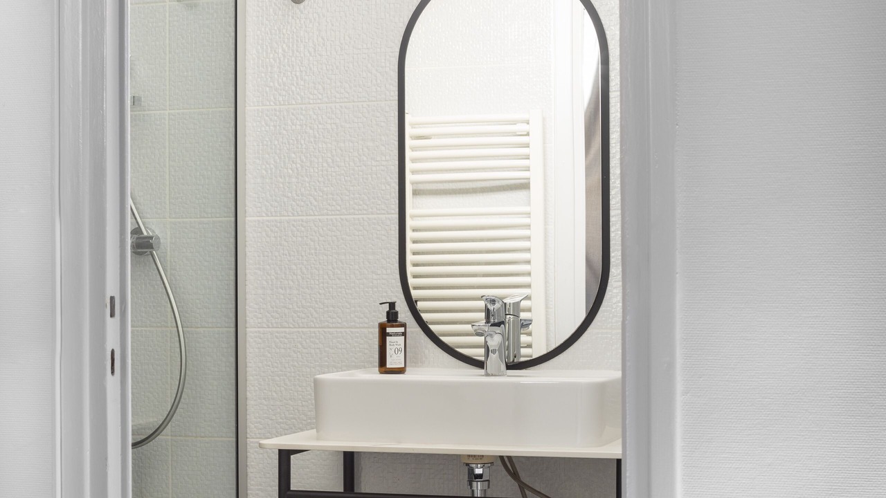 Photo of Bathroom in Jules Ferry - Recamier