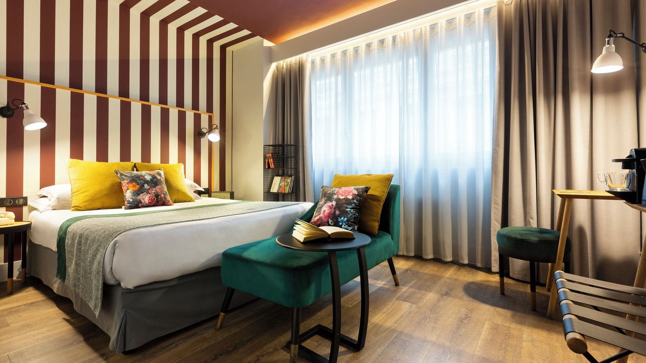 Photo of Bedroom in Jules Ferry - Recamier