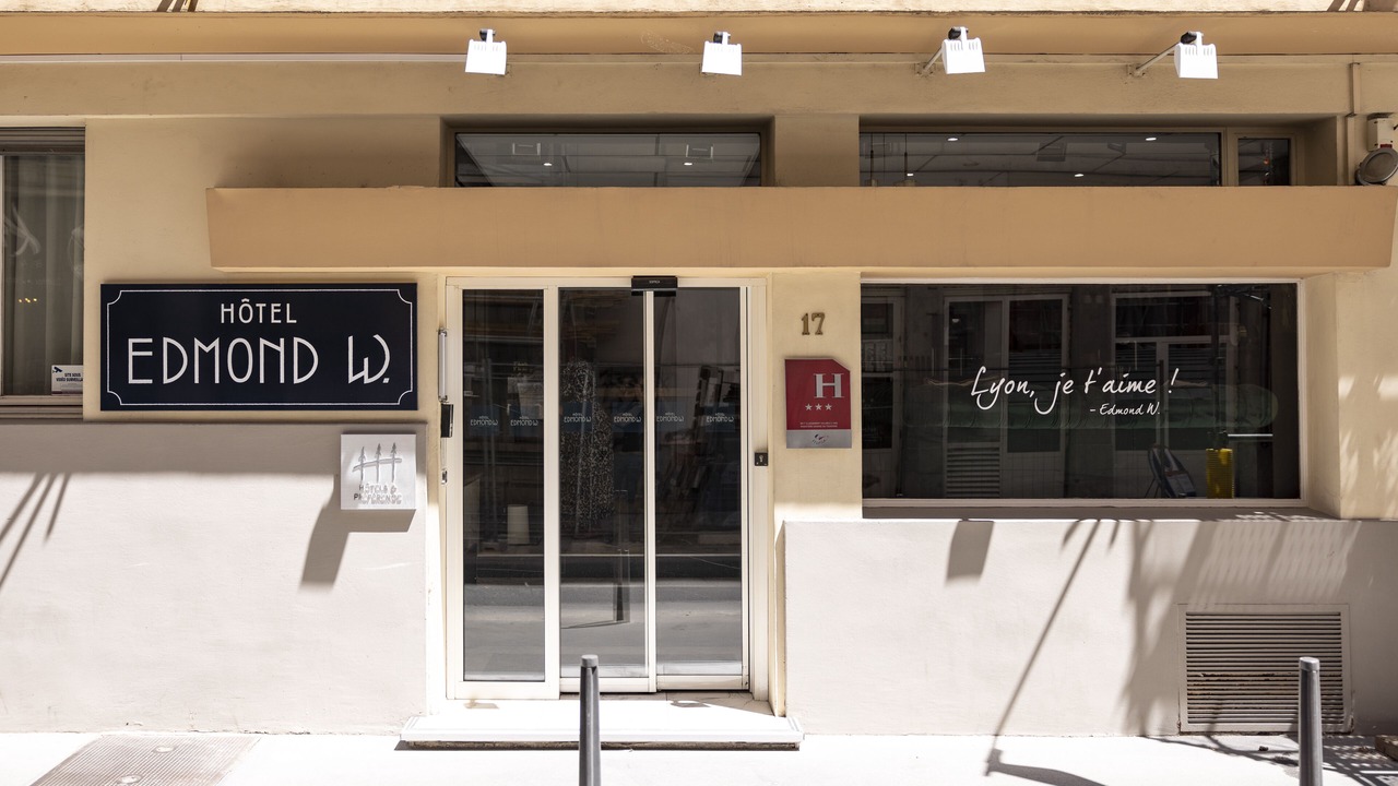 Photo of Outdoor in Jules Ferry - Recamier