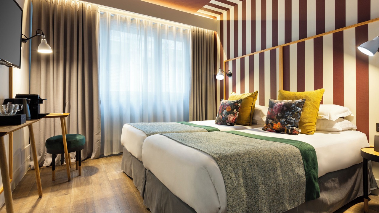 Photo of Bedroom in Jules Ferry - Recamier