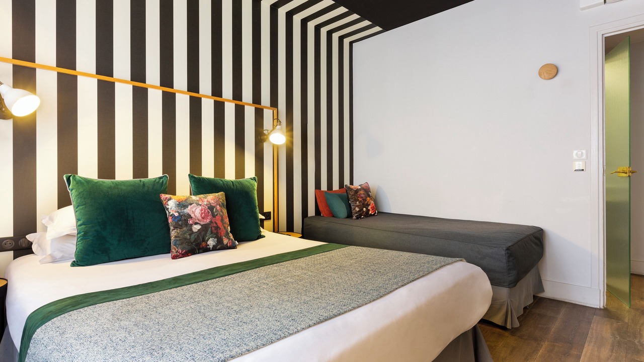 Photo of Bedroom in Jules Ferry - Recamier