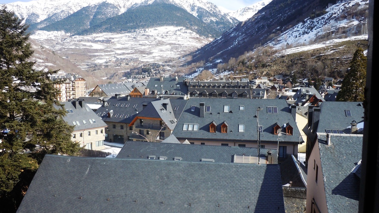 Photo of Buildings in Vielha