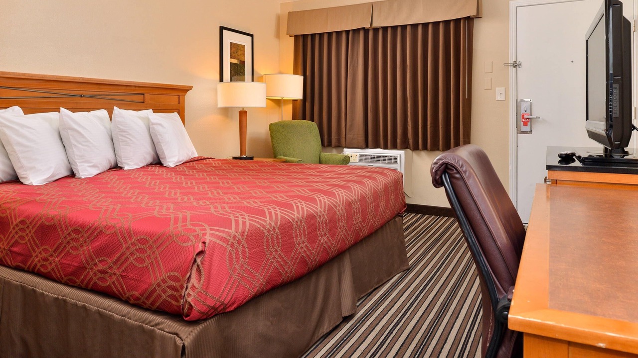 Photo of Bedroom in Tri-Cities