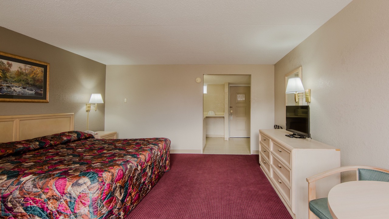 Photo of Bedroom in Gatlinburg - Pigeon Forge