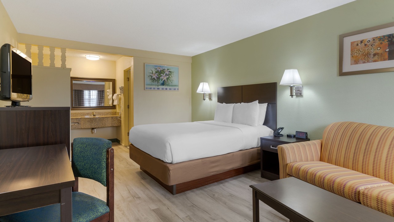 Photo of Bedroom in Eugene