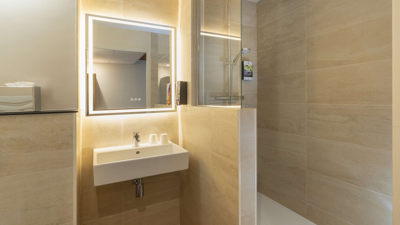 Photo of Bathroom in Zone Activite Nord-Ouest