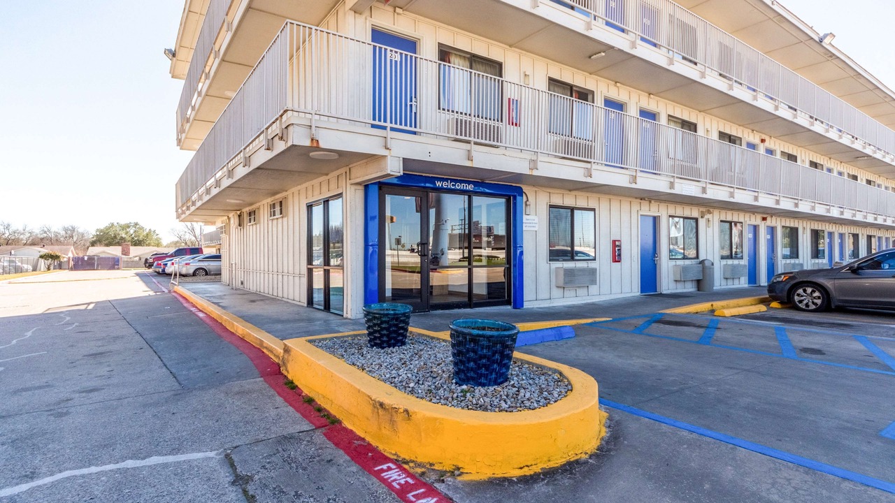Photo of Outdoor in Garland