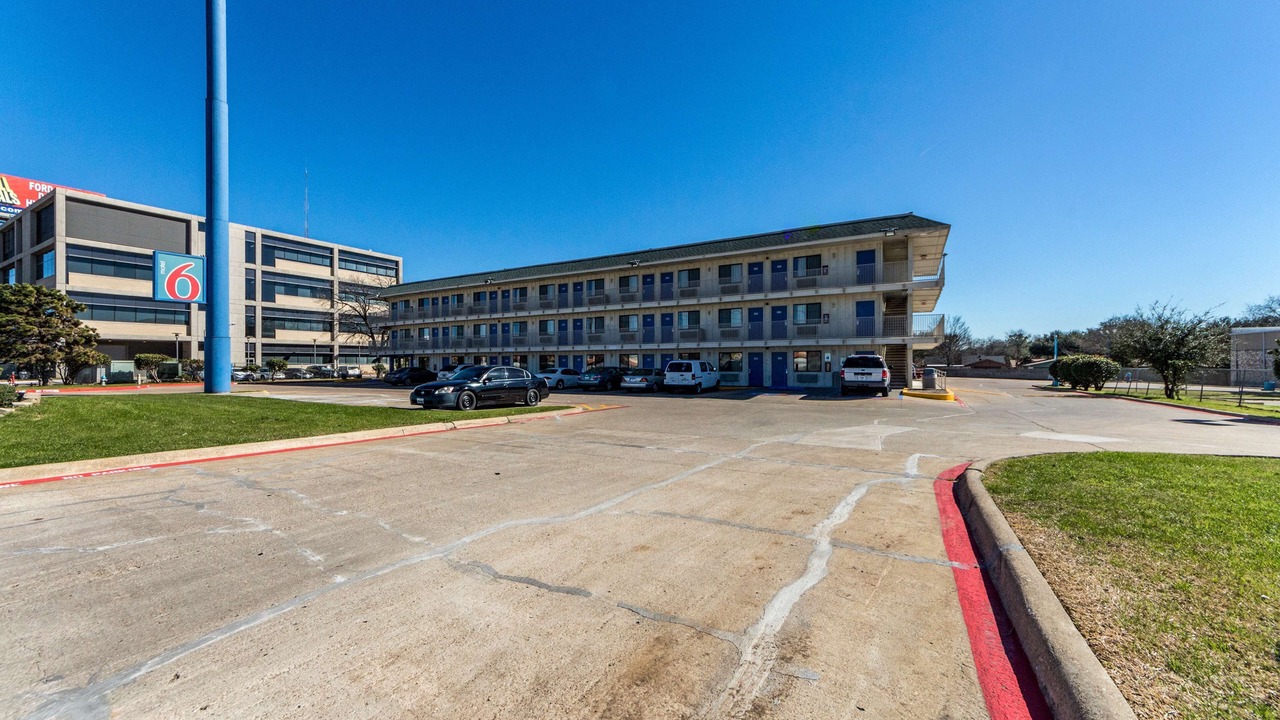Photo of Outdoor in Garland