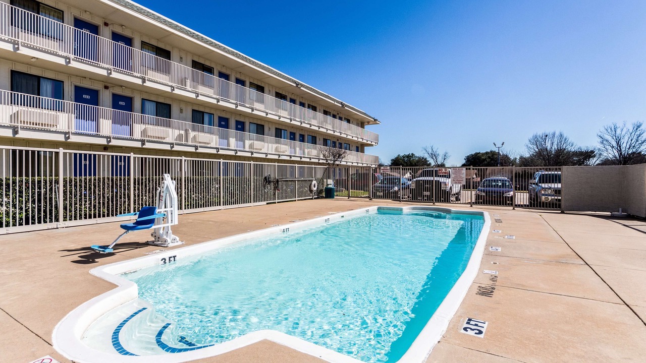 Photo of Outdoor in Garland